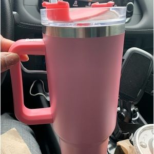40oz tumbler with lid and straw